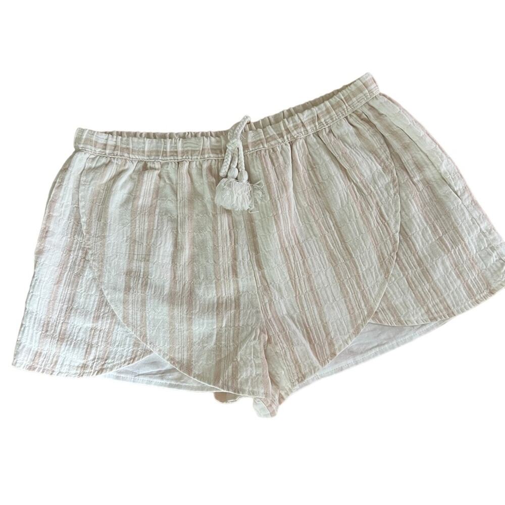 Rylee and Cru women’s pull on shorts